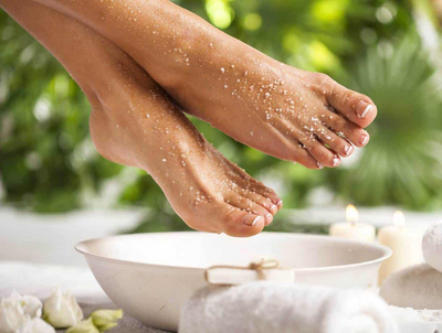 How to Detox with a foot mask